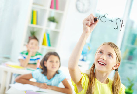 How Smart Boards are Advantageous for the Classroom Teaching 